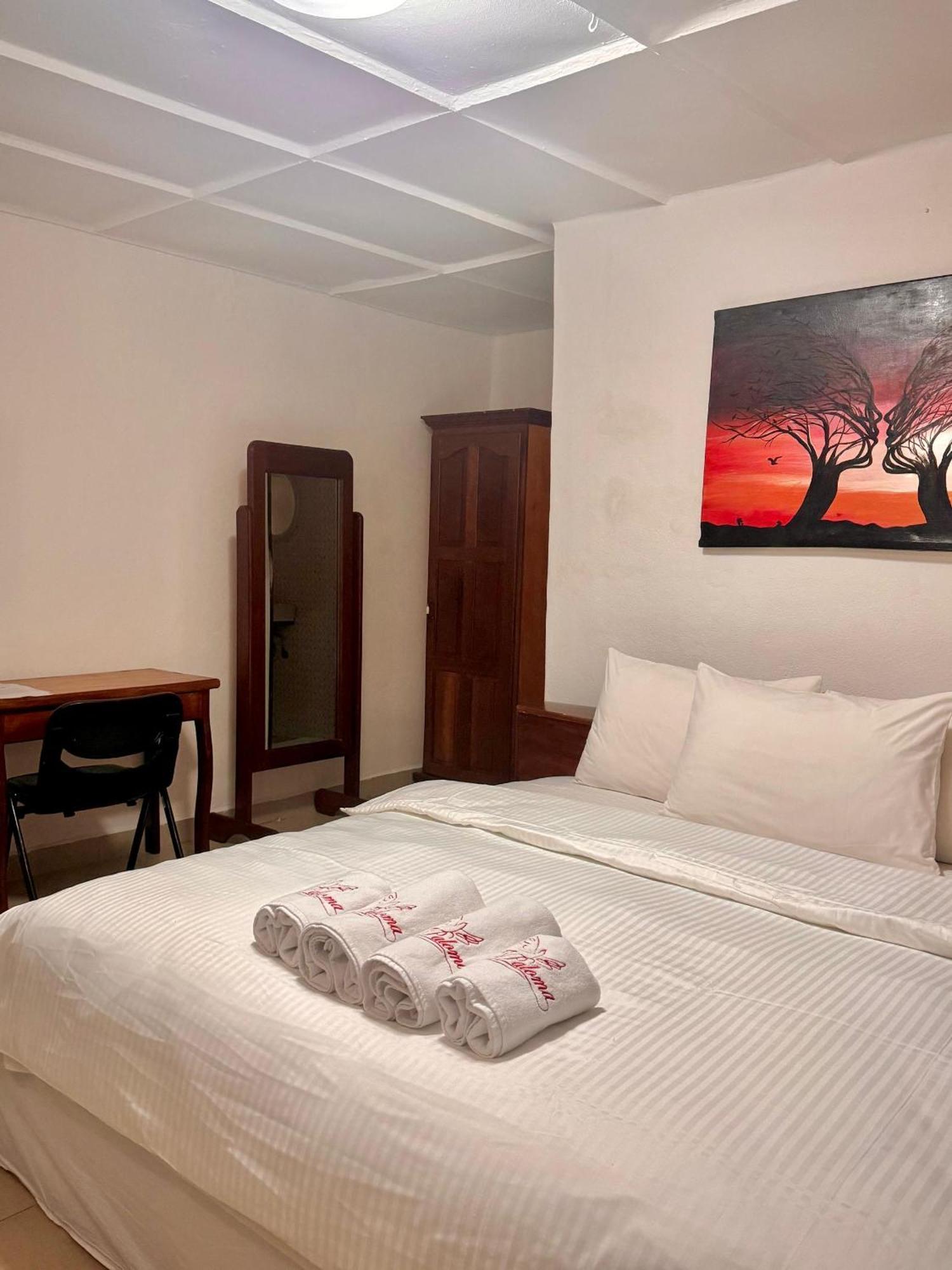 Paloma Guest House Kenema Ngoại thất bức ảnh
